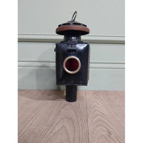 579 - Carriage lamp. {32 cm H x 12 cm W x 12 cm D}.