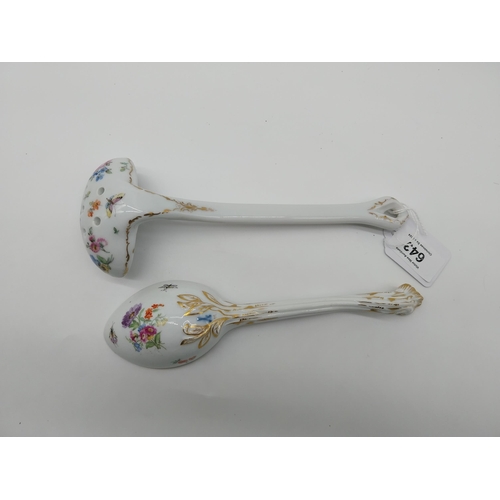 643 - 19th C. Meissen gilded serving spoon decorated with hand painted flowers. {20 cm L} and Meissen gild... 