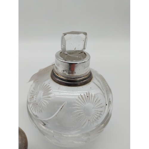 688 - 20th C. Cut glass perfume bottle with original glass stopper with English London silver hallmark 193... 