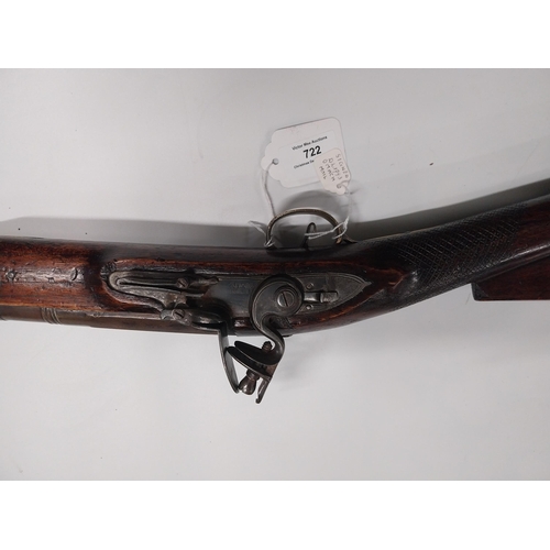 722 - Flintlock blunderbuss with brass barrel stamped Omagh Mail and ramrod. Stamped Murphy Dublin. {87 cm... 