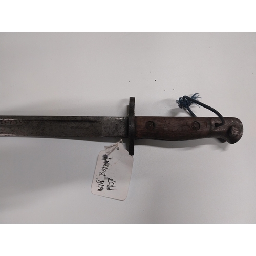 723 - 1907 bayonet. {61 cm L}.