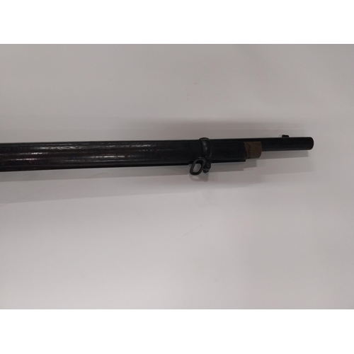 732 - 1864 Enfield Rifle with rolling block percussion cap rifle. {140 cm L}.