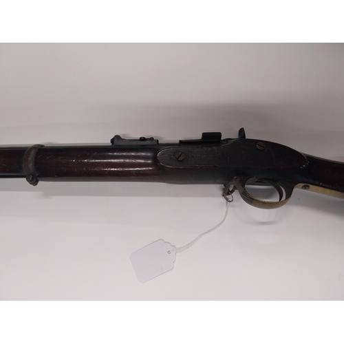 732 - 1864 Enfield Rifle with rolling block percussion cap rifle. {140 cm L}.