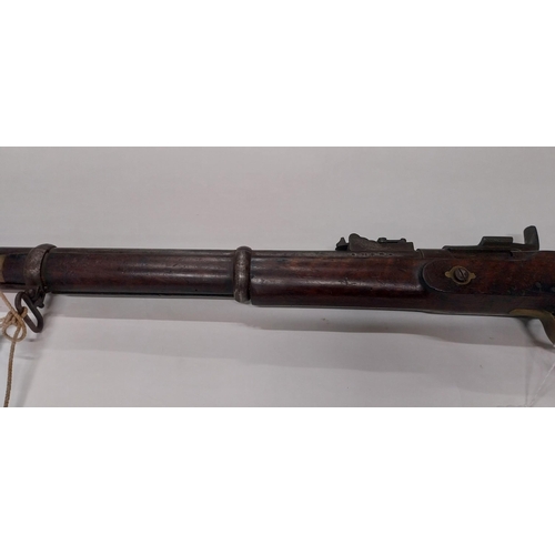 734 - 1870 Tower Gun with rolling block percussion capped rifle with original ramrod. {100 cm L}.