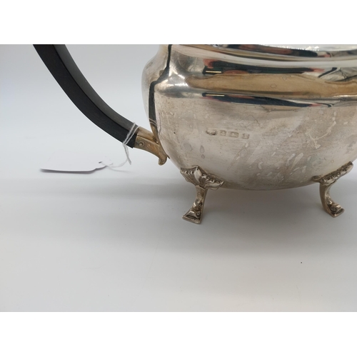 751 - English silver teapot and sugar bowl. Hallmarked in Birmingham 1922. Makers Mappin & Webb. Approx. t... 