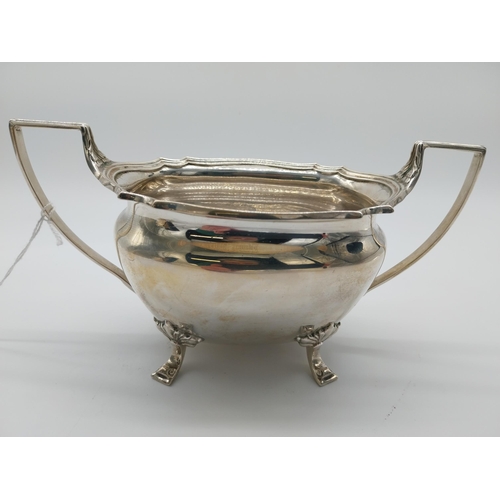 751 - English silver teapot and sugar bowl. Hallmarked in Birmingham 1922. Makers Mappin & Webb. Approx. t... 