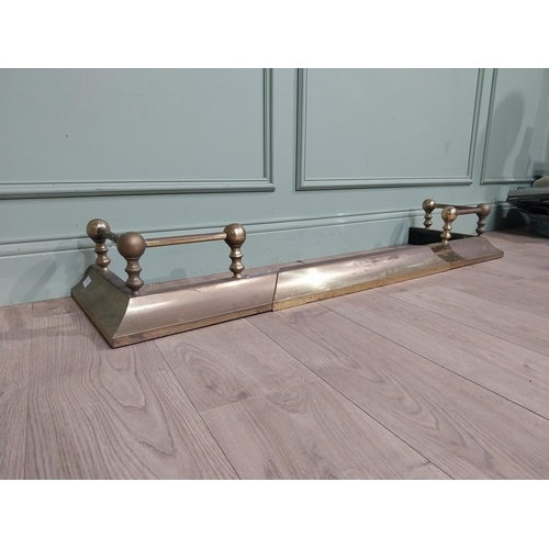 765 - Edwardian brass adjustable fire fender. {18 cm H x 132 cm W x 36 cm W}.