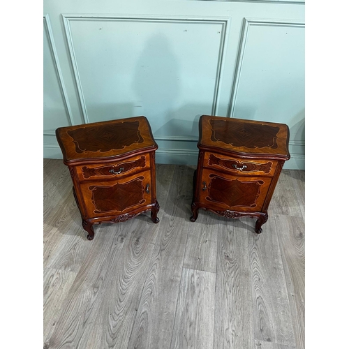 20a - Pair of French rosewood and kingwood bedside lockers {71cm H x 43cm W x 32cm D}