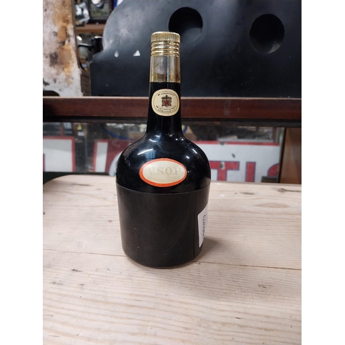 wine bottle cigarette holder Fashion Dispenser Case With Oil Lighter Cigarettes Black and White Whisky cigarette