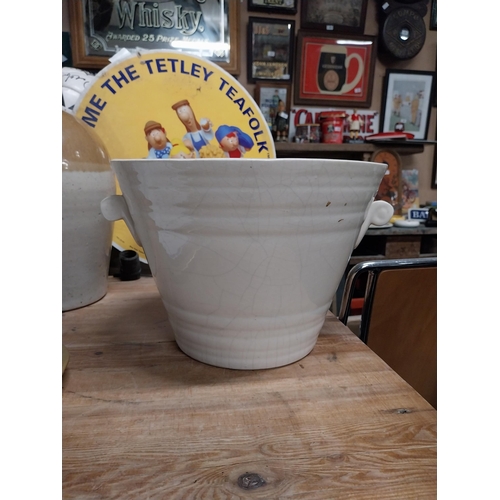 487 - Ceramic Cream crock. {20 cm H x 21 cm Dia.}.