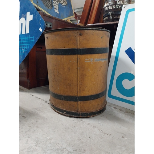 629 - 19th C. Metal Flour bin. {61 cm H x 48 cm Dia.}.