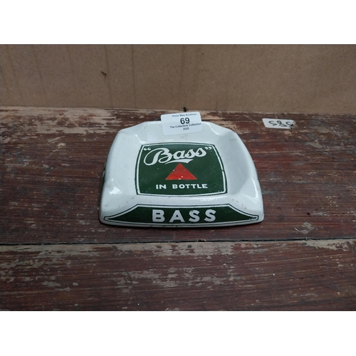 69 - Bass in Bottle Minton ceramic advertising ashtray. {2 cm H x 13 cm W x 13 cm D}.