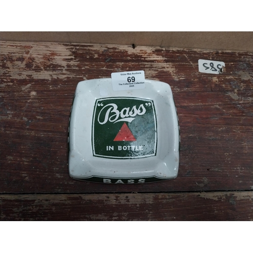 69 - Bass in Bottle Minton ceramic advertising ashtray. {2 cm H x 13 cm W x 13 cm D}.