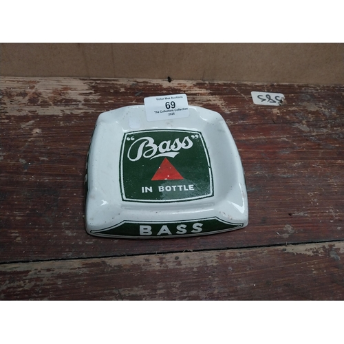 69 - Bass in Bottle Minton ceramic advertising ashtray. {2 cm H x 13 cm W x 13 cm D}.