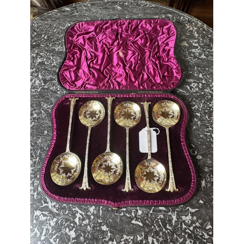 1014 - Set of six gilt English silver fruit spoons, Onslow pattern, inscribed on spoon bowl 