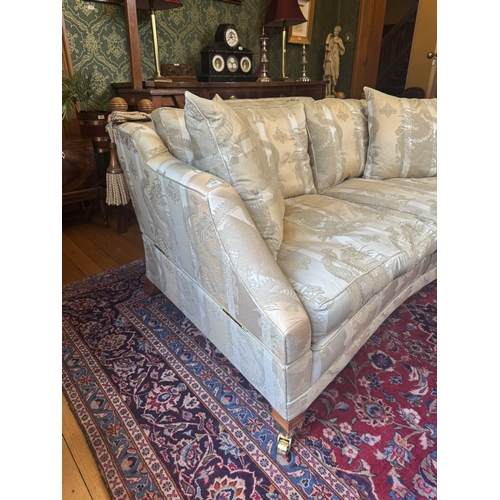 248 - Exceptional quality Duresta Hornblower upholstered 2.5 seater sofa. {90 cm H x 178 cm W x 121 cm D}.