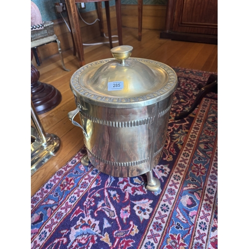 285 - Edwardian embossed brass lidded coal bucket. {43 cm H x 28 cm Dia.}.