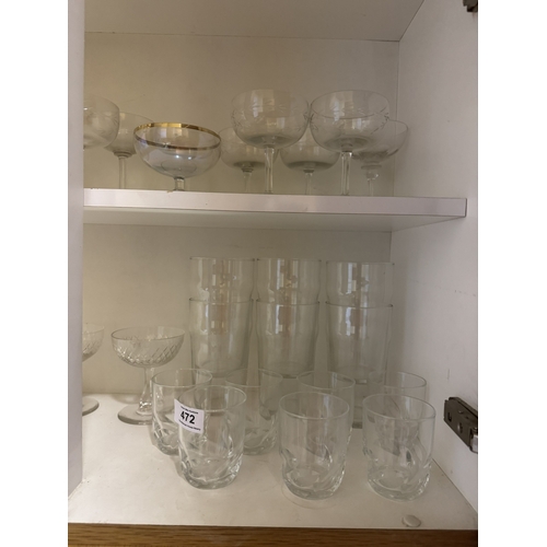 472 - Large miscellaneous collection of glasses.