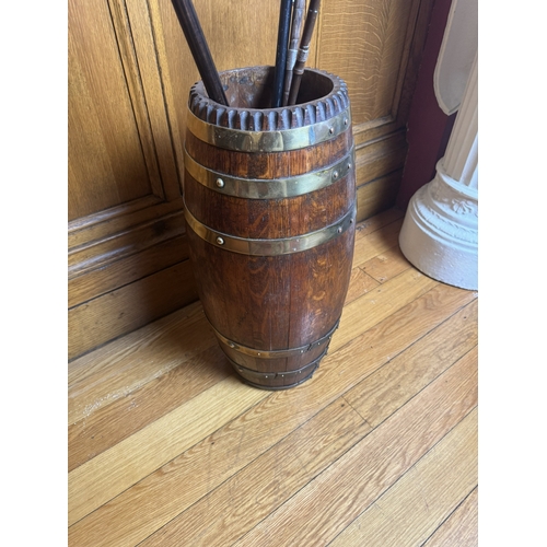 61 - Good quality Edwardian oak brass bound stick stand, in the form of a barrel. { 63cm H X 32cm Dia }.