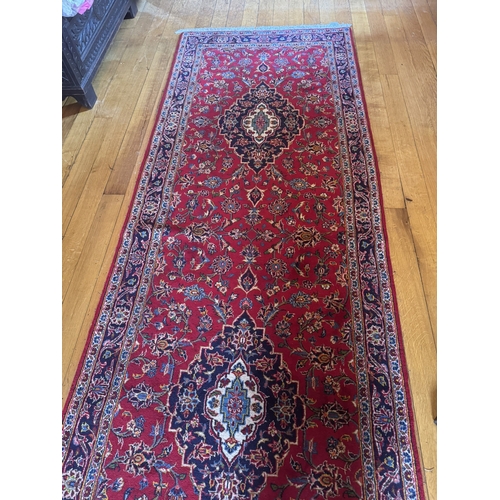 71 - Good quality Kashmar hand knotted pure wool carpet runner. { 435cm L X 102cm W }.