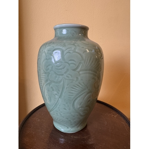 749 - Oriental ceramic vase. { 37cm H X 17cm Dia . }.