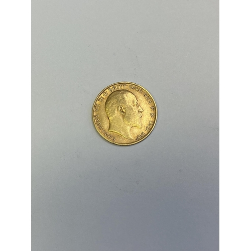 920 - Edward VII. Gold half sovereign. 1902.