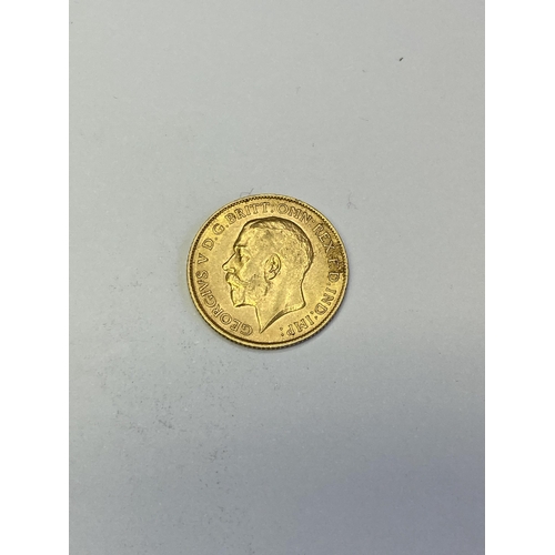 929 - George V. Gold half sovereign. 1911.