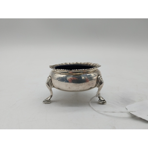 1000 - English silver salt with Bristol blue glass liner. Hallmarked in London. Maker: Nathaniel Appleton &... 