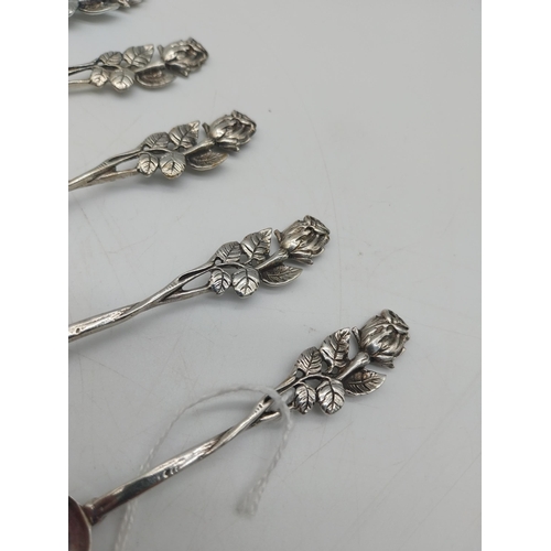 1011 - Set of six German silver Hildesheimer Rose tea spoons in presentation box. Unmarked. Wt: 78grms. { 1... 