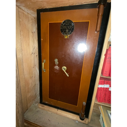 80A - Ratner Fire Resistant Safe London with keys,  purchased from J. Molloy Newry. { 135cm H X 77cm W X b... 