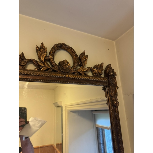 687a - Gilt wall mirror, in the Victorian style. { 108cm H X 72cm W }.