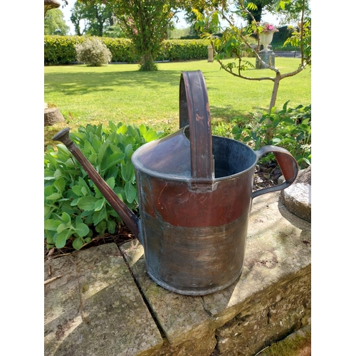 38 - 19th C. copper watering can. {47 cm H x 29 cm W x 58 cm D}.