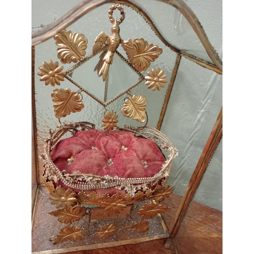 34 - 19th C. French brass and glass marriage dome. { H 35cm x W 23cm x D 14cm } NOT AVAILABLE TO VIEW IN ... 