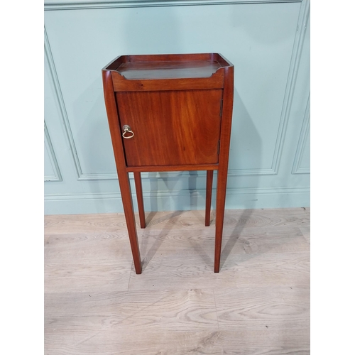 302 - Georgian mahogany bedside cabinet on square legs. {88 cm H x 40 cm W x 35 cm D}.