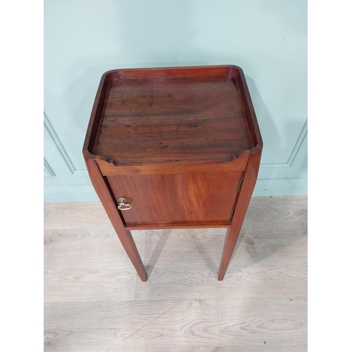 302 - Georgian mahogany bedside cabinet on square legs. {88 cm H x 40 cm W x 35 cm D}.