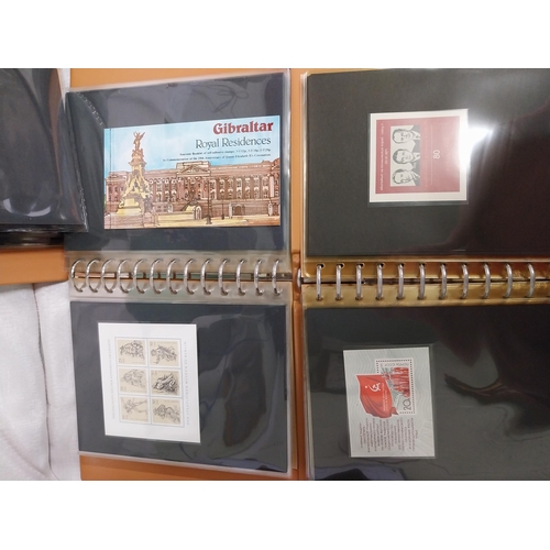 600 - Five albums of Europa Blocks of stamps 1971 - 1972, 1975, 1977, 1977 - 1978 & 1978.