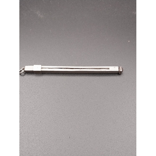 519 - Swizel Cocktail Stick Hallmarked London approx 1970 makers mark SJ Rose & Son. 5.9g