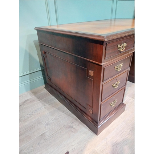 148 - Mahogany pedestal desk with inset leather top in the 19th C. style. {79 cm H x 140 cm W x 93 cm D}.