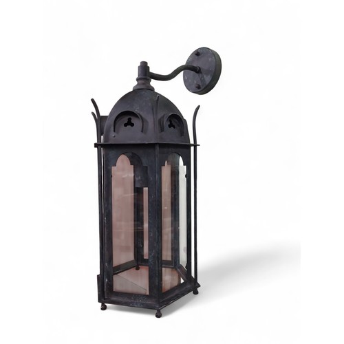 18A - Good quality bronzed metal Gothic wall lantern. {60 cm H x 24 cm W x 24 cm D}