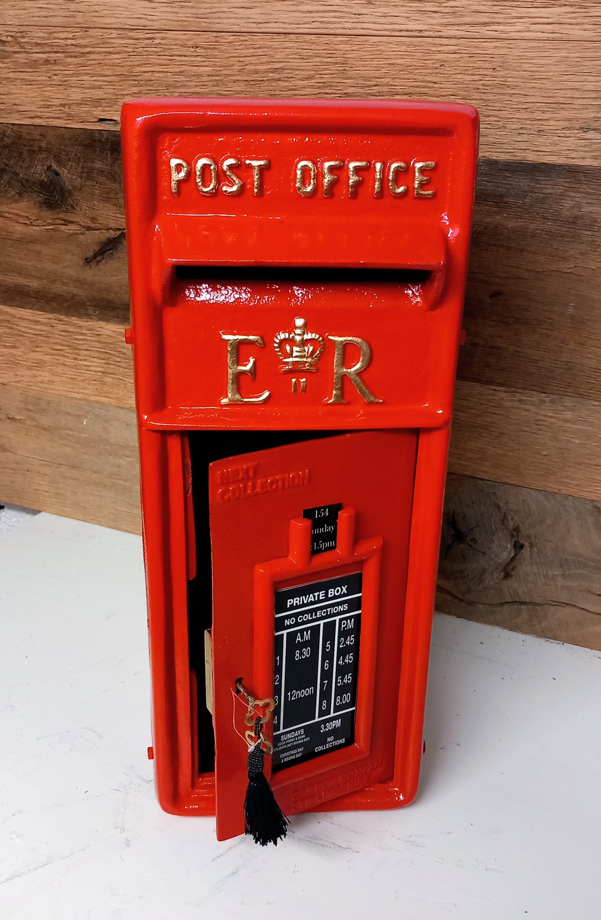 Red ER flat top post box with cast iron front complete with two keys ...