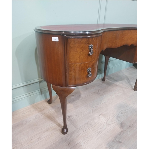 44 - 1940's walnut kidney shaped desk with inset leather top on cabriole legs. {78 cm H x 125 cm W x 56 c... 
