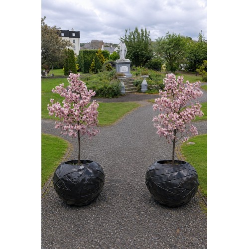 32 - Pair of monumental exceptional quality bronze contemporary planters. TREES NOT INCLUDED {90 cm H x 1... 