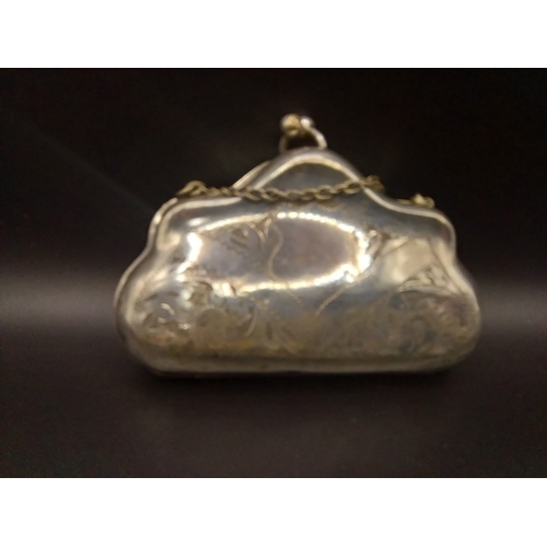 33 - Silver plated Ladies purse. Wt: 90 grms.