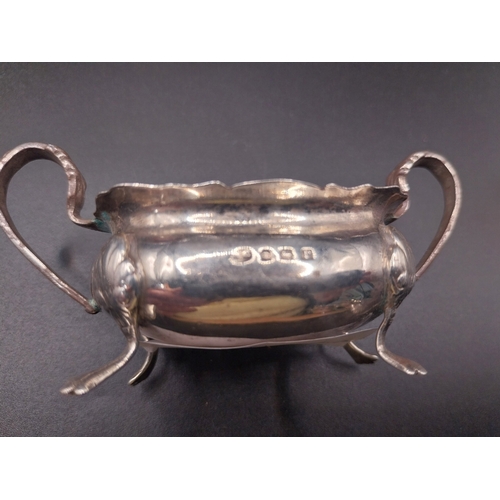 39 - Pair of silver salts. Hallmarked Birmingham 1916,17.  Wt: 68.3 grms.