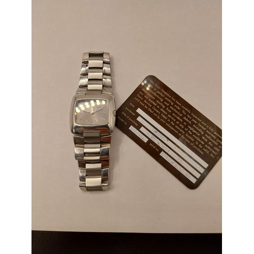 108 - Gucci ladies stainless steel watch- with paperwork