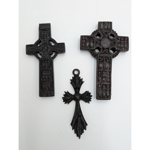 32 - Nine pieces of 19th C. Irish bog oak jewellery including three brooches, three bracelets and three c... 