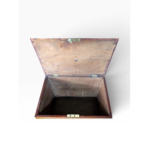 47 - Irish Georgian mahogany wine cooler and cutlery box. {58 cm H x 43 cm W x 30 cm D}.
