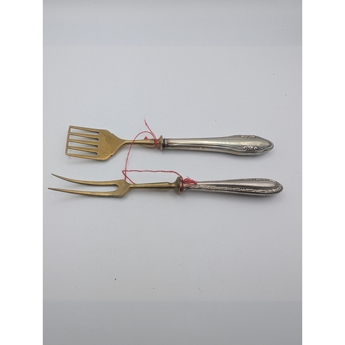 14 - Two continental silver forks - 46grms