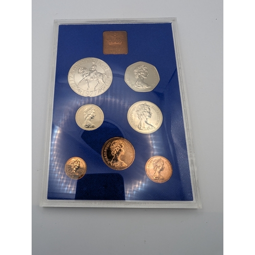 59 - Coinage of Great Britain and Northern Ireland 1977