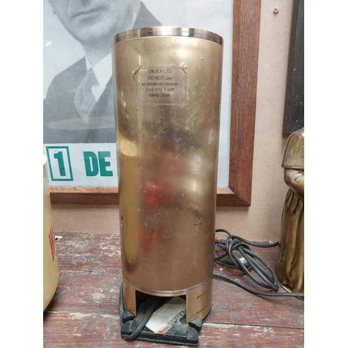 20 - 1970's Tennent's Lager counter light up box. {28 cm H x 10 cm W x 10 cm D}.